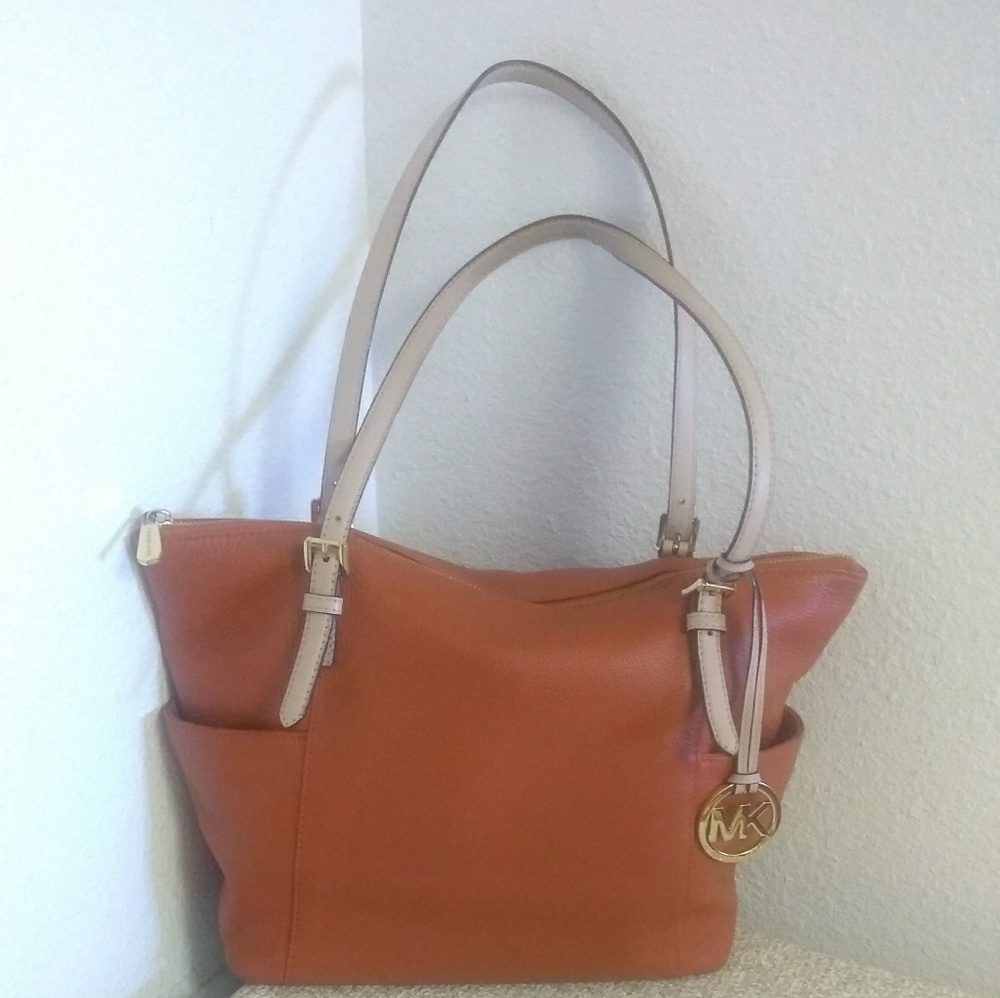 Michael Michael Kors Pebbled Leather Bag - Picture 1 of 8